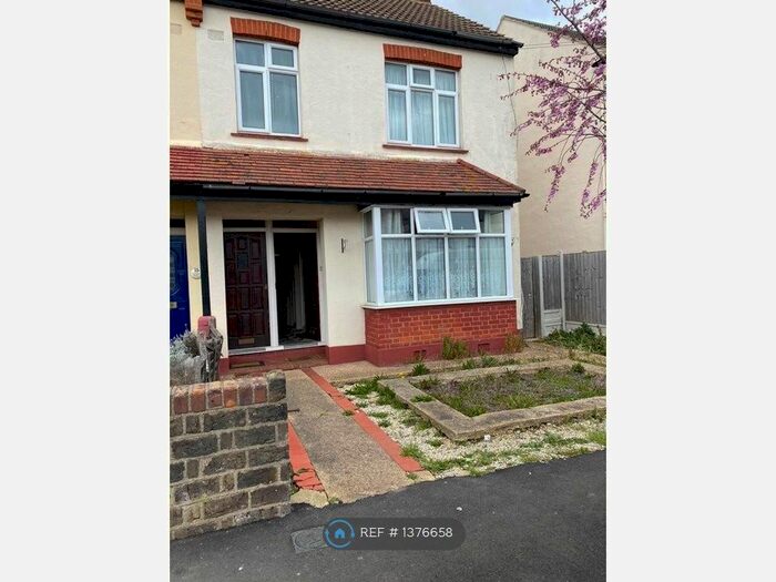 1 Bedroom Flat To Rent In Rylands Road, Southend On Sea, SS2