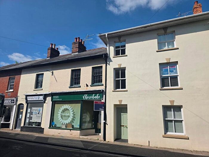 1 Bedroom Flat To Rent In East Street, Wimborne, BH21