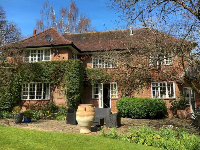 5 Bedroom Detached House To Rent In Kingsdale Road, Berkhamsted, HP4