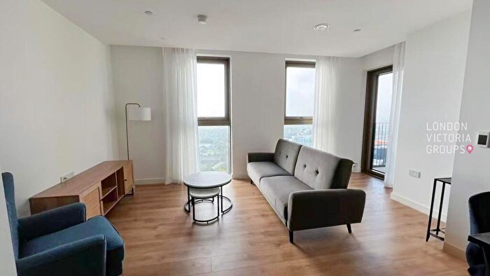 1 Bedroom Apartment To Rent In One Thames Quay, Marsh Wall, London, E14