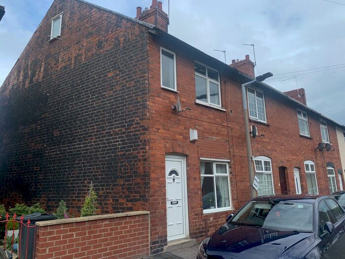 2 Bedroom End Of Terrace House To Rent In Denton Street, Barnsley, S71
