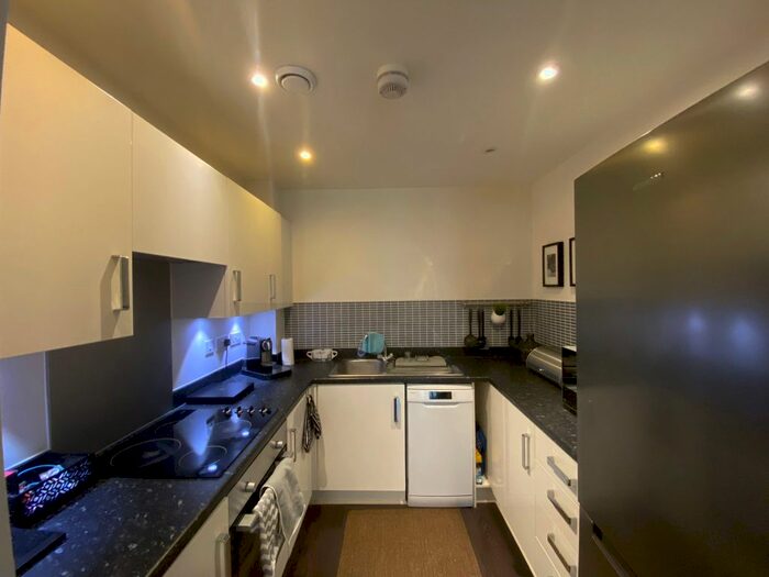 1 Bedroom Flat To Rent In Featherstone Court, Dudley Road, Southall, UB2