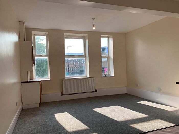 2 Bedroom Flat To Rent In Westgate, Rotherham, S60