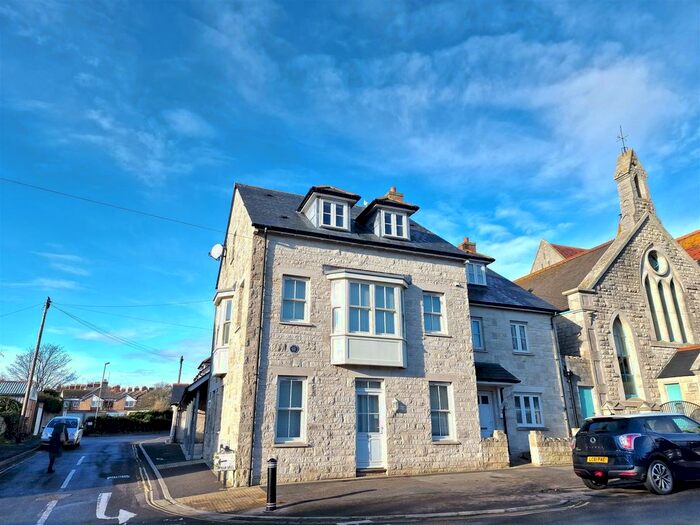 1 Bedroom Flat To Rent In Ladymead Close, Portland, DT5
