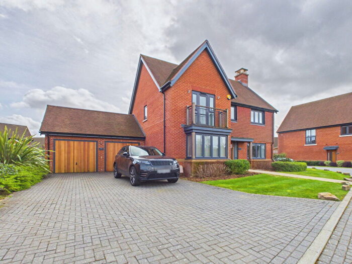 4 Bedroom Detached House For Sale In Gordons Way, Pease Pottage, West Sussex, RH11