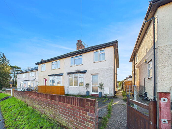 3 Bedroom Semi-Detached House For Sale In Dunmow Road, Bishop's Stortford, CM23