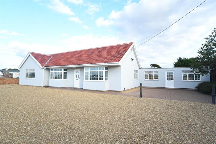4 Bedroom Bungalow To Rent In Wildmere Lane, Holywell Row, Suffolk, IP28