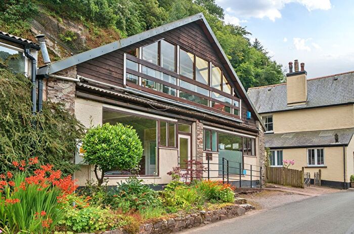 2 Bedroom Detached House For Sale In Northmoor Road, Dulverton, Somerset, TA22