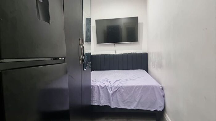 1 Bedroom Studio To Rent In Edenhall Close, Romford, RM3