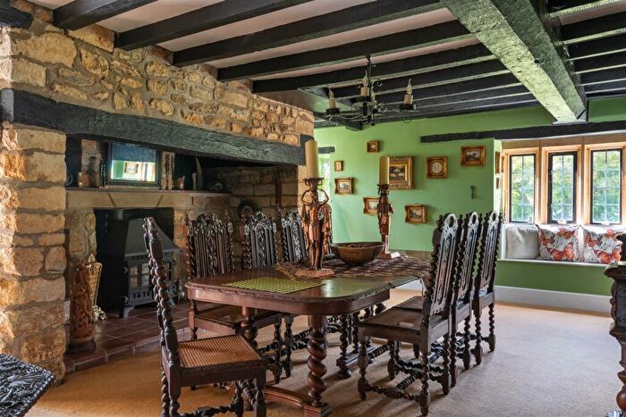 7 Bedroom Detached House For Sale In Old Sandpits House Near Broadwindsor, Beaminster, DT8