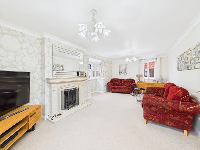 4 Bedroom Detached House For Sale In Goldstraw Lane, Fernwood, Newark, NG24