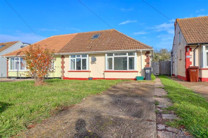 2 Bedroom Bungalow For Sale In Gorse Lane, Clacton-On-Sea, CO15