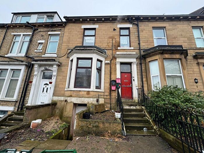 1 Bedroom Flat To Rent In Blenheim Road, Bradford, BD8