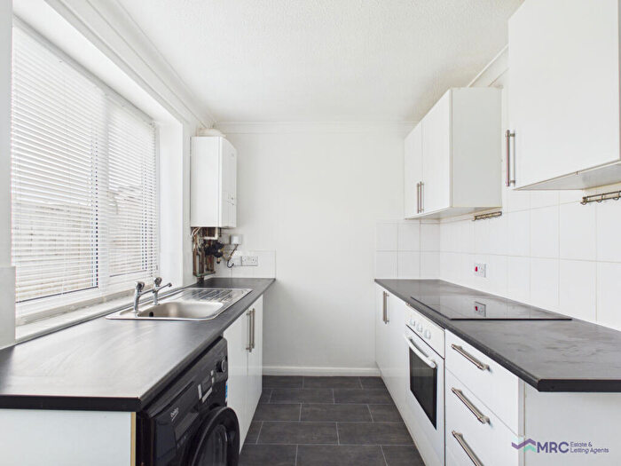 2 Bedroom End Of Terrace House To Rent In Fountain Road, Hull, HU2