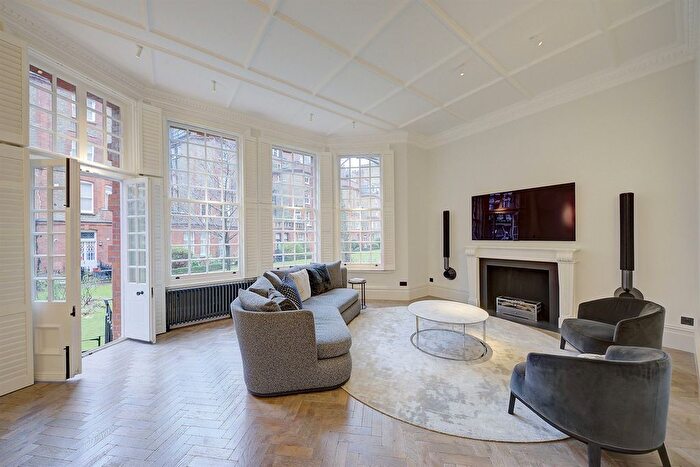 1 Bedroom Flat To Rent In Egerton Gardens, London, SW3