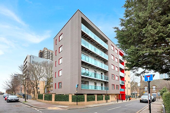 2 Bedroom Flat To Rent In Fletcher Street, London, E1