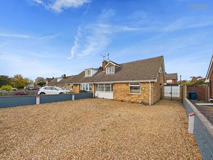4 Bedroom Semi-Detached Bungalow For Sale In Snoots Road, Whittlesey, Peterborough, PE7