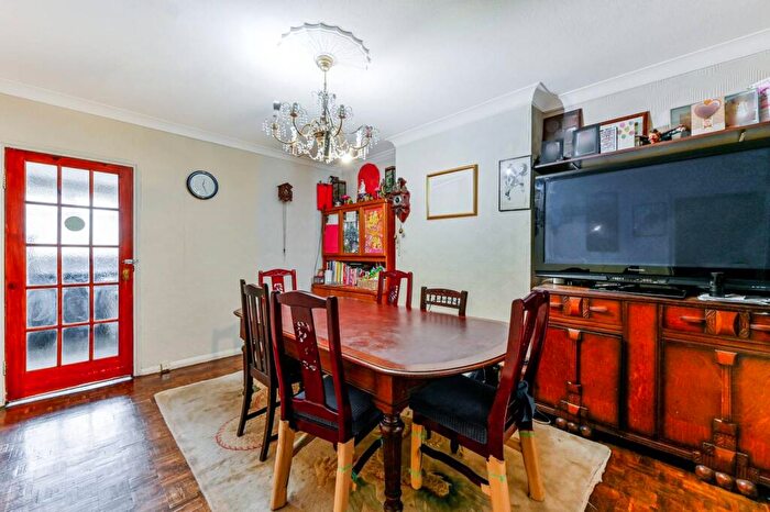 4 Bedroom Detached House For Sale In Lancaster Road, , Norwood, London, SE25