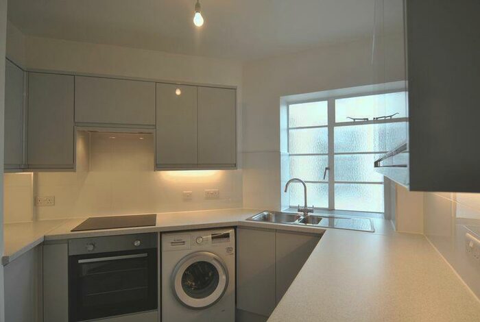 2 Bedroom Apartment To Rent In Northwood Hall, Hornsey Lane, Highgate, N6