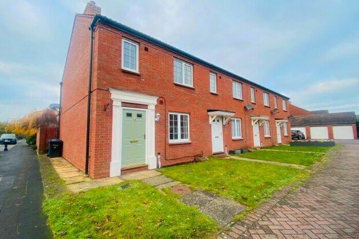 2 Bedroom Property To Rent In Rogerson Road, Lichfield, WS13