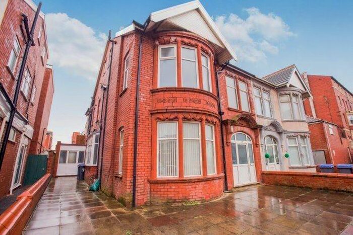 2 Bedroom Flat To Rent In Northumberland Avenue, Blackpool, FY2