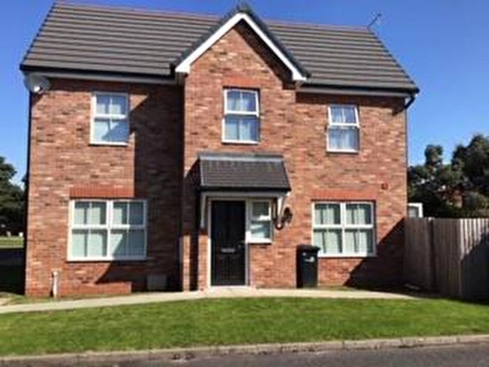 3 Bedroom Semi-Detached House To Rent In Armitage Close, Crewe, CW2