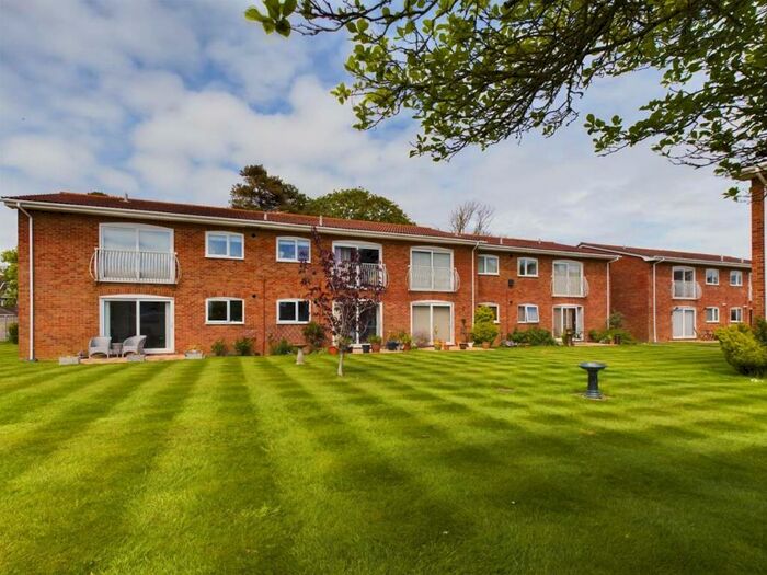 1 Bedroom Apartment To Rent In Montagu Park, Waterford Place, Highcliffe, BH23