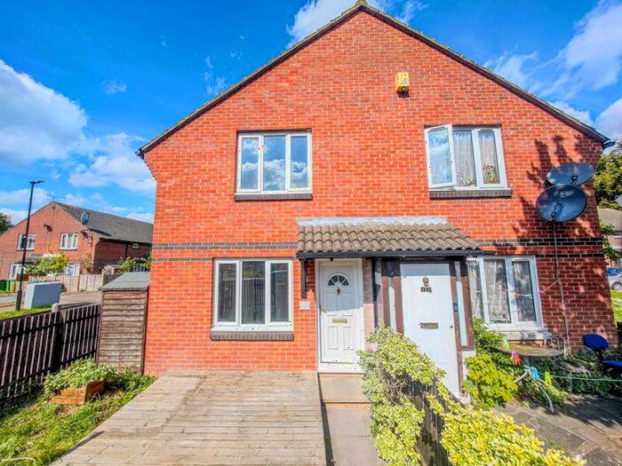 1 Bedroom Terraced House To Rent In Rollesby Way, Central Thamesmead, SE28