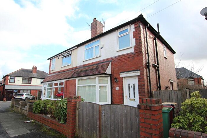 3 Bedroom Semi Detached House To Rent In Ainslie Road, Bolton, BL1
