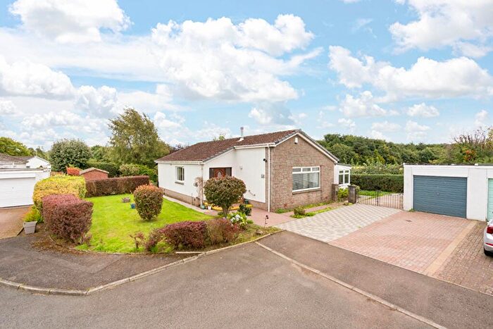 3 Bedroom Bungalow For Sale In Hardy Gardens, Bathgate, West Lothian, EH48