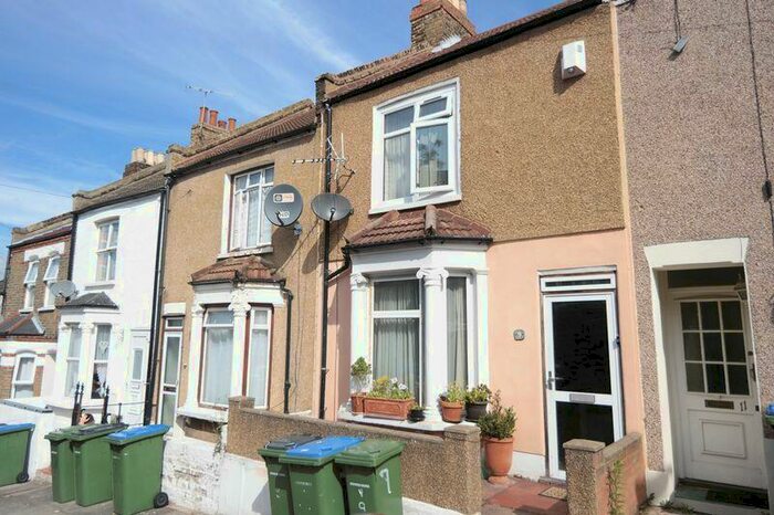 2 Bedroom Terraced House To Rent In Majendie Road, Plumstead, London, SE18