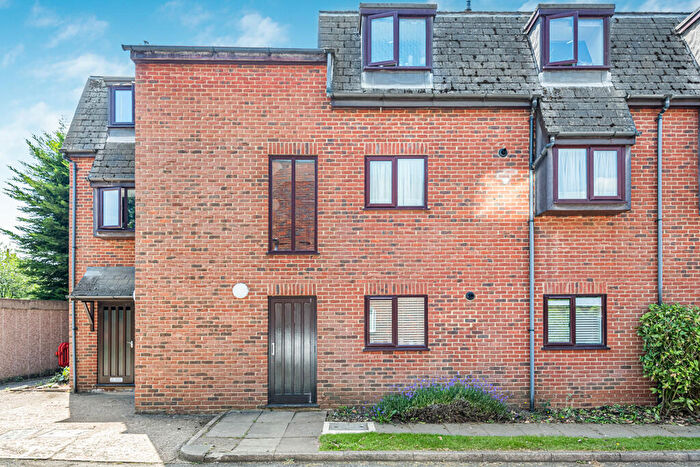 1 Bedroom Flat For Sale In Mansfield Court, Mansfield Gardens, Hertford, Hertfordshire, SG14