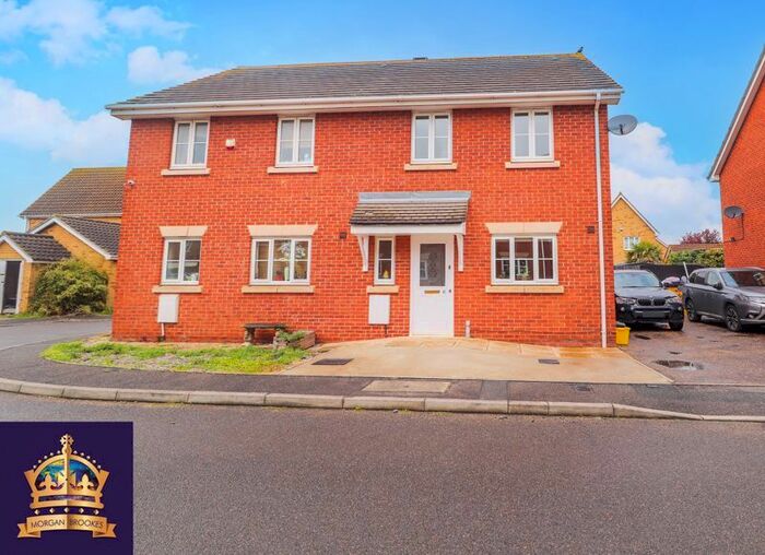3 Bedroom Semi-Detached House To Rent In Lavender Mews, Canvey Island, SS8