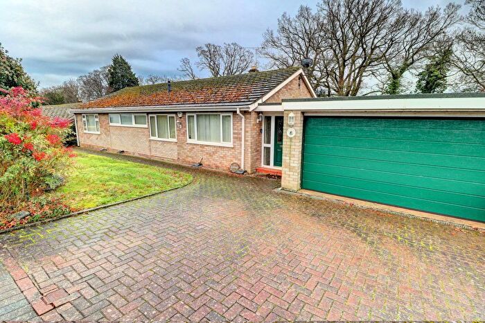 4 Bedroom Bungalow For Sale In Kings End Road, Powick, Worcester., WR2
