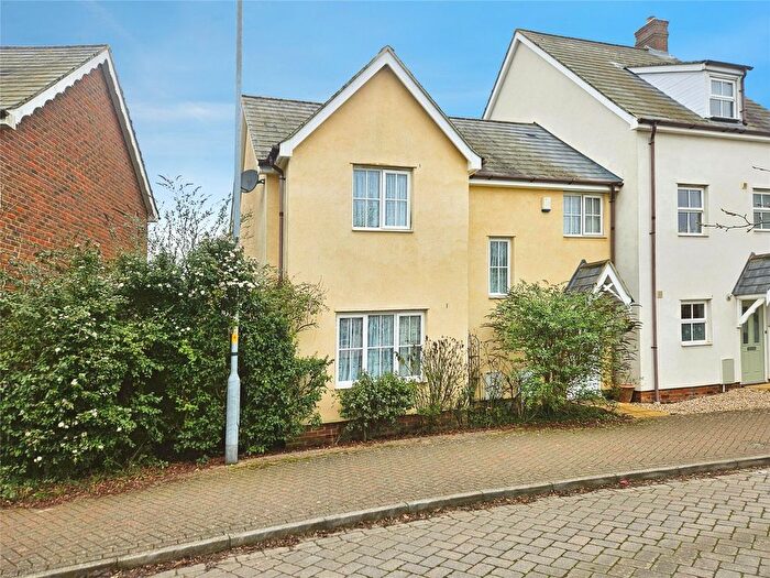 3 Bedroom Semi Detached House For Sale In Greenland Avenue, Wymondham, Norfolk, NR18