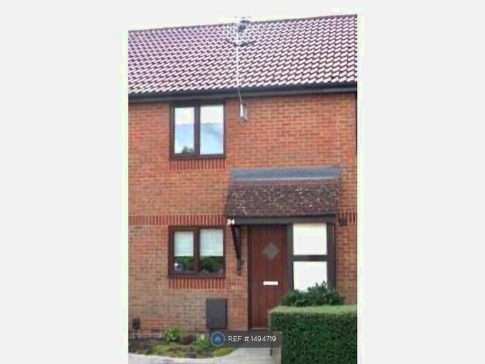 2 Bedroom Terraced House To Rent In Clarence Court, Horley, RH6