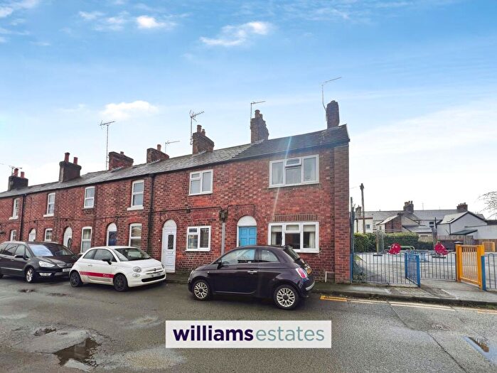 2 Bedroom End Of Terrace House For Sale In Chapel Street, Mold, CH7