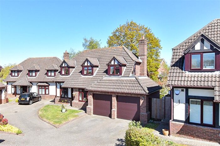 4 Bedroom Detached House For Sale In Turners Court, West Kingsdown, Sevenoaks, Kent, TN15