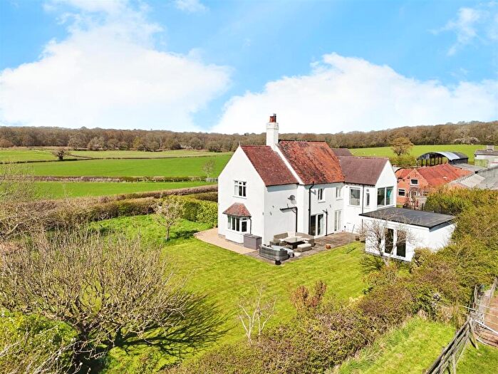 5 Bedroom Detached House For Sale In Wappenbury, Leamington Spa, CV33