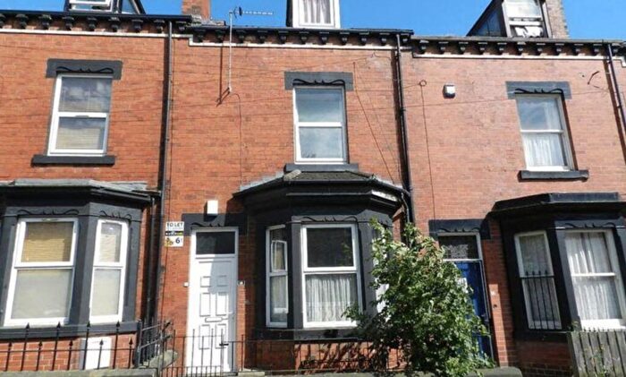6 Bedroom House To Rent In Ridgeway Terrace, Leeds, LS6