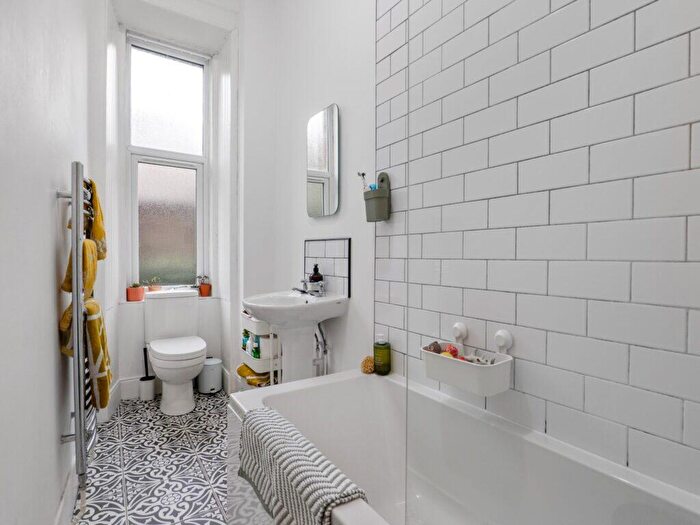 1 Bedroom Flat For Sale In G/ Garrioch Quadrant, North Kelvinside, G20