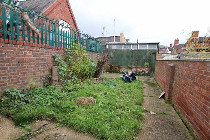 3 Bedroom End Of Terrace House For Sale In Fildes Street, Grimsby, DN31