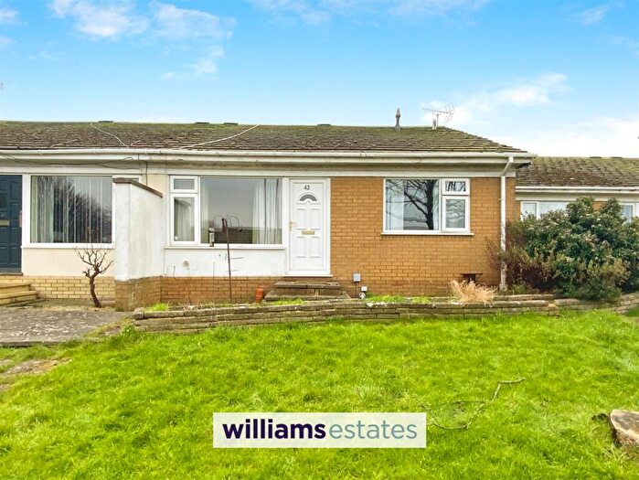 2 Bedroom Terraced Bungalow For Sale In Clwyd Court, Prestatyn, LL19