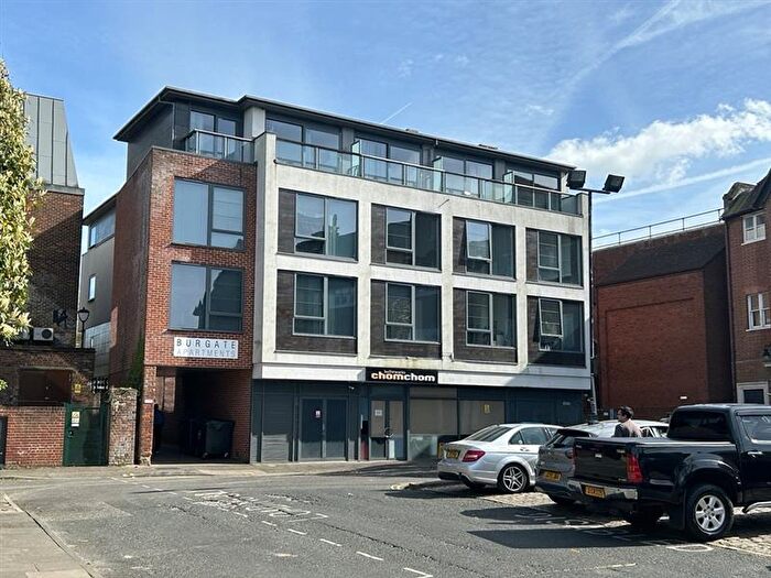 Studio To Rent In Burgate Apartments, Canterbury Ref -, CT1