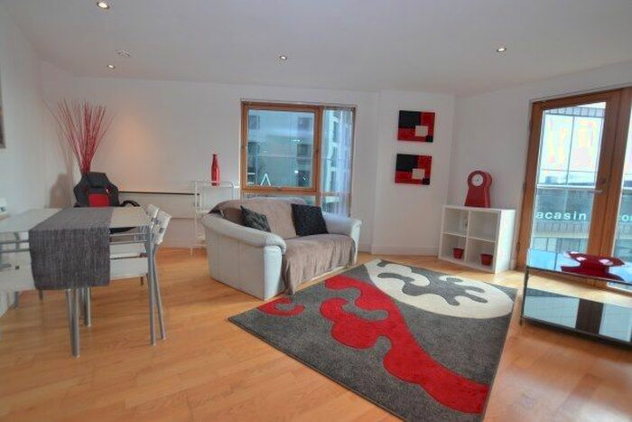 1 Bedroom Flat To Rent In Mcclintock House, Leeds, LS10