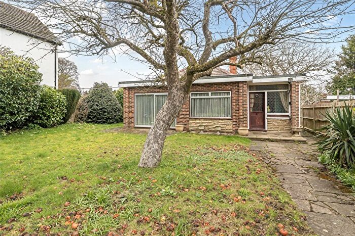 3 Bedroom Bungalow For Sale In Craven Road, Orpington, BR6