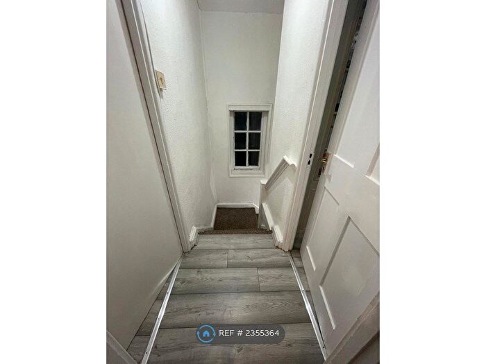 4 Bedroom Semi-Detached House To Rent In Bedwell Road, London, N17