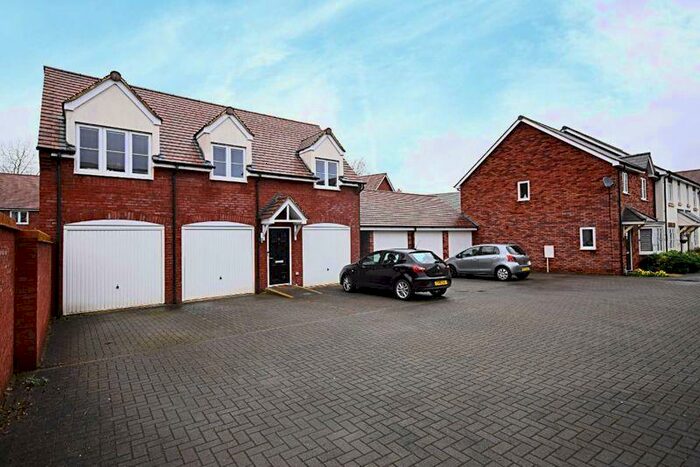 2 Bedroom Coach House To Rent In Beni Close, Cheltenham, GL51