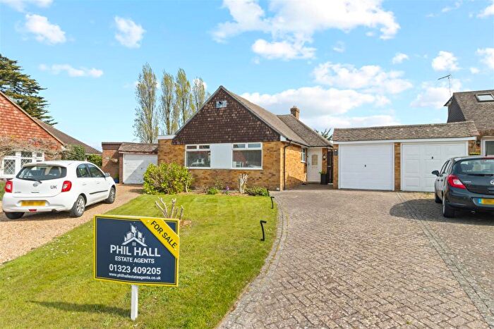 3 Bedroom Detached Bungalow For Sale In Glen Close, Polegate, BN26