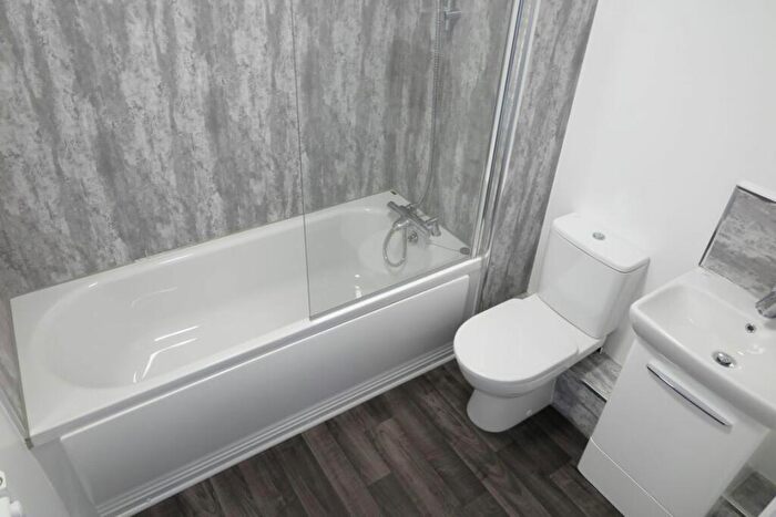 2 Bedroom Apartment To Rent In Robinson Crescent, Loughborough, Leicestershire, LE11